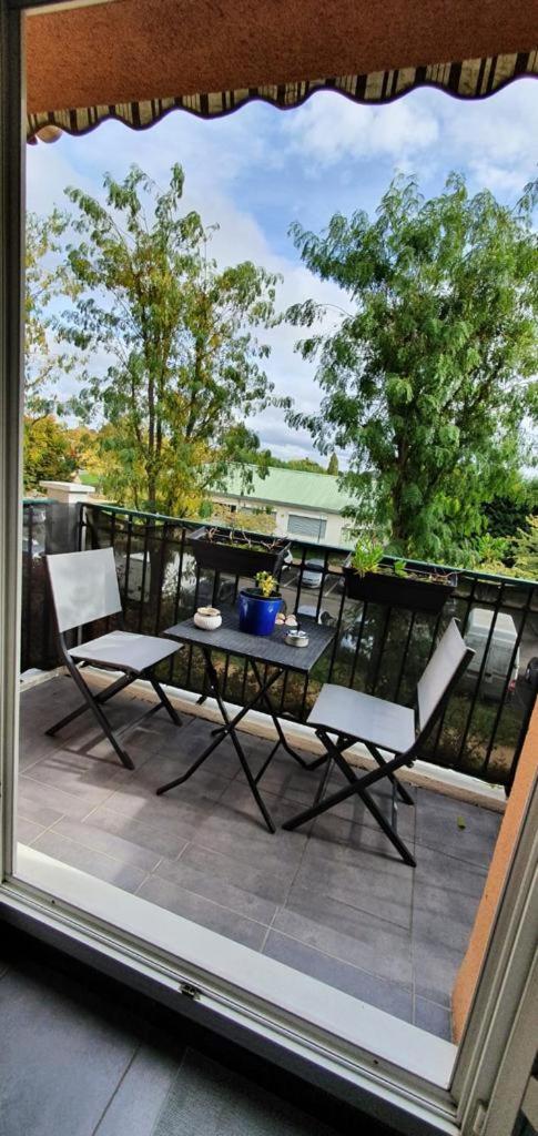 Grand F3 - Emplacement D'Or Proche Paris Et Versailles Plaisir Exterior foto